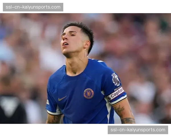 切尔西官方确认：恩佐-费尔南德斯因伤缺席本月关键战役