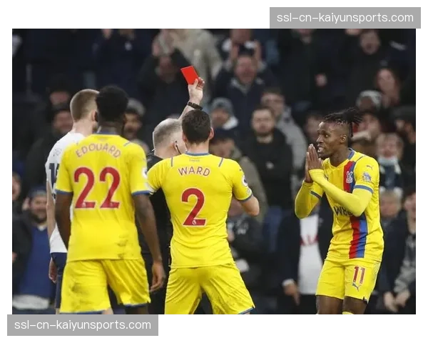 英超“足球激励”计划扩展,将惠及全国五千所中小学 英超“足球激励”计划扩展,将惠及全国五千所中小学