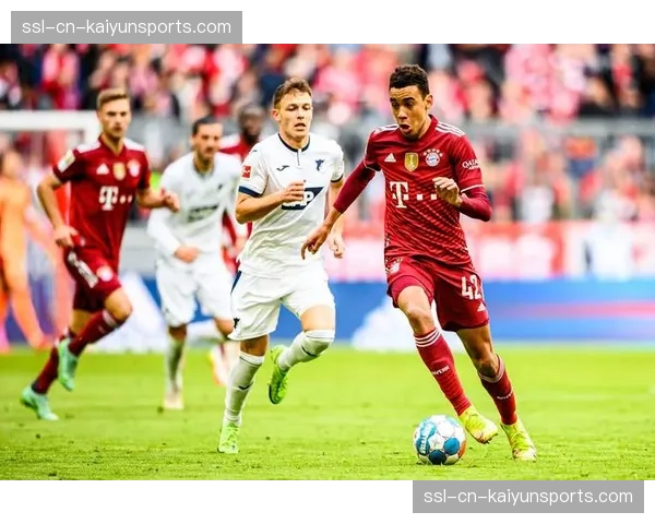 专家：拜仁防线不稳是最大隐患，或将决定冠军归属